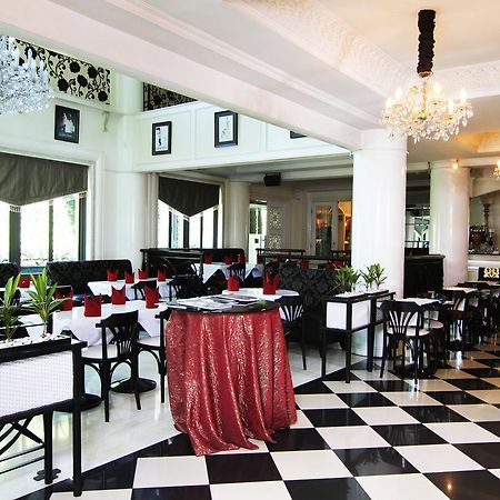 Geulis Boutique Hotel Бандунг Экстерьер фото