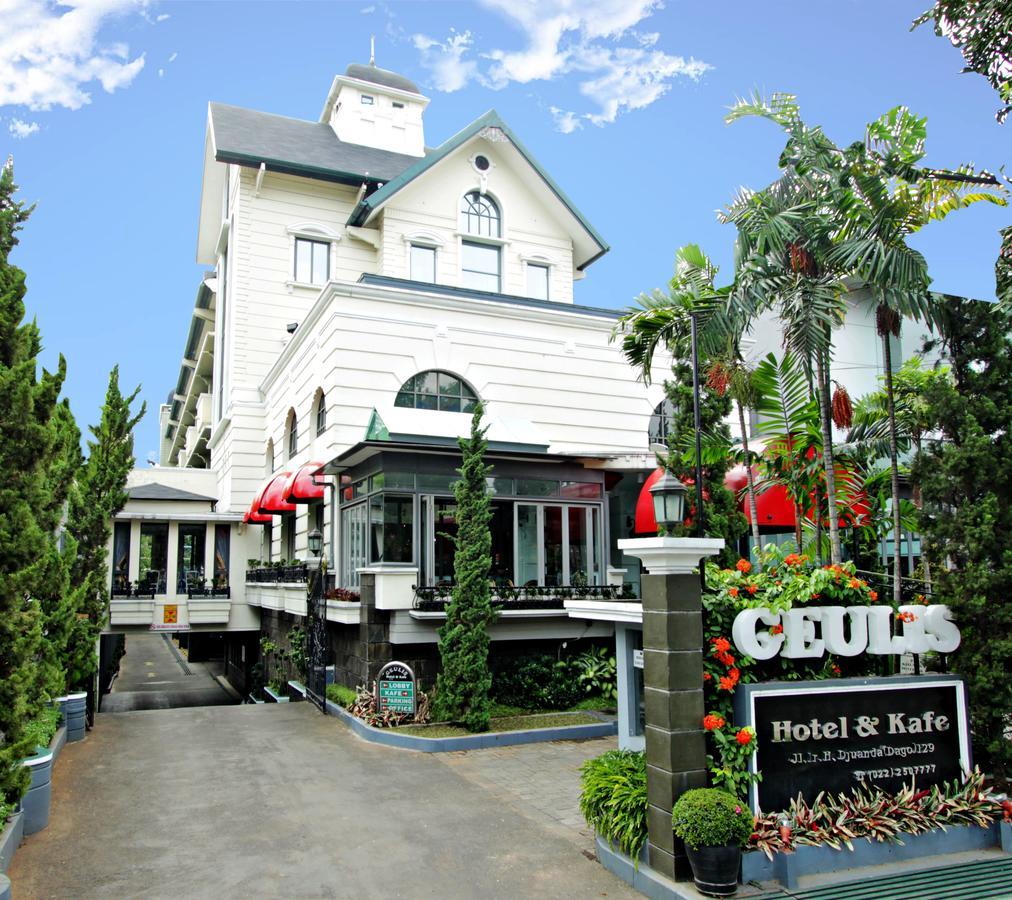 Geulis Boutique Hotel Бандунг Экстерьер фото